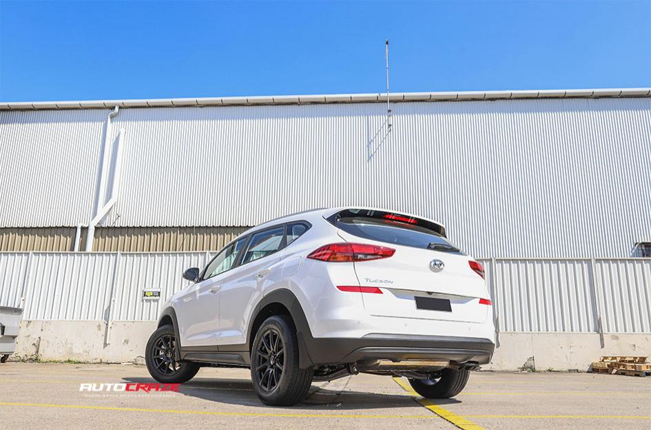 HYUNDAI TUCSON CARBINE SATIN BLACK